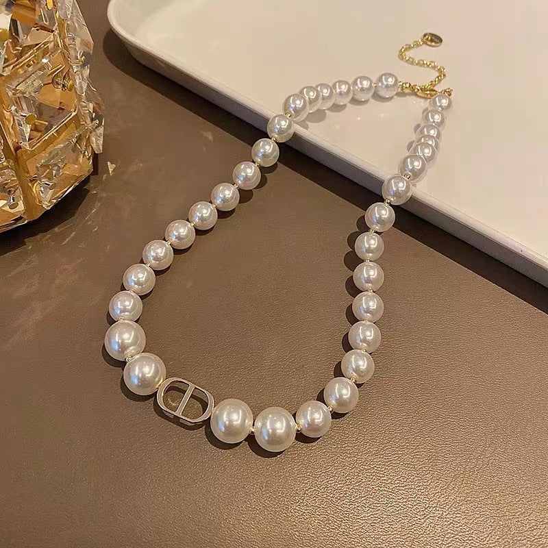 Pearl necklace