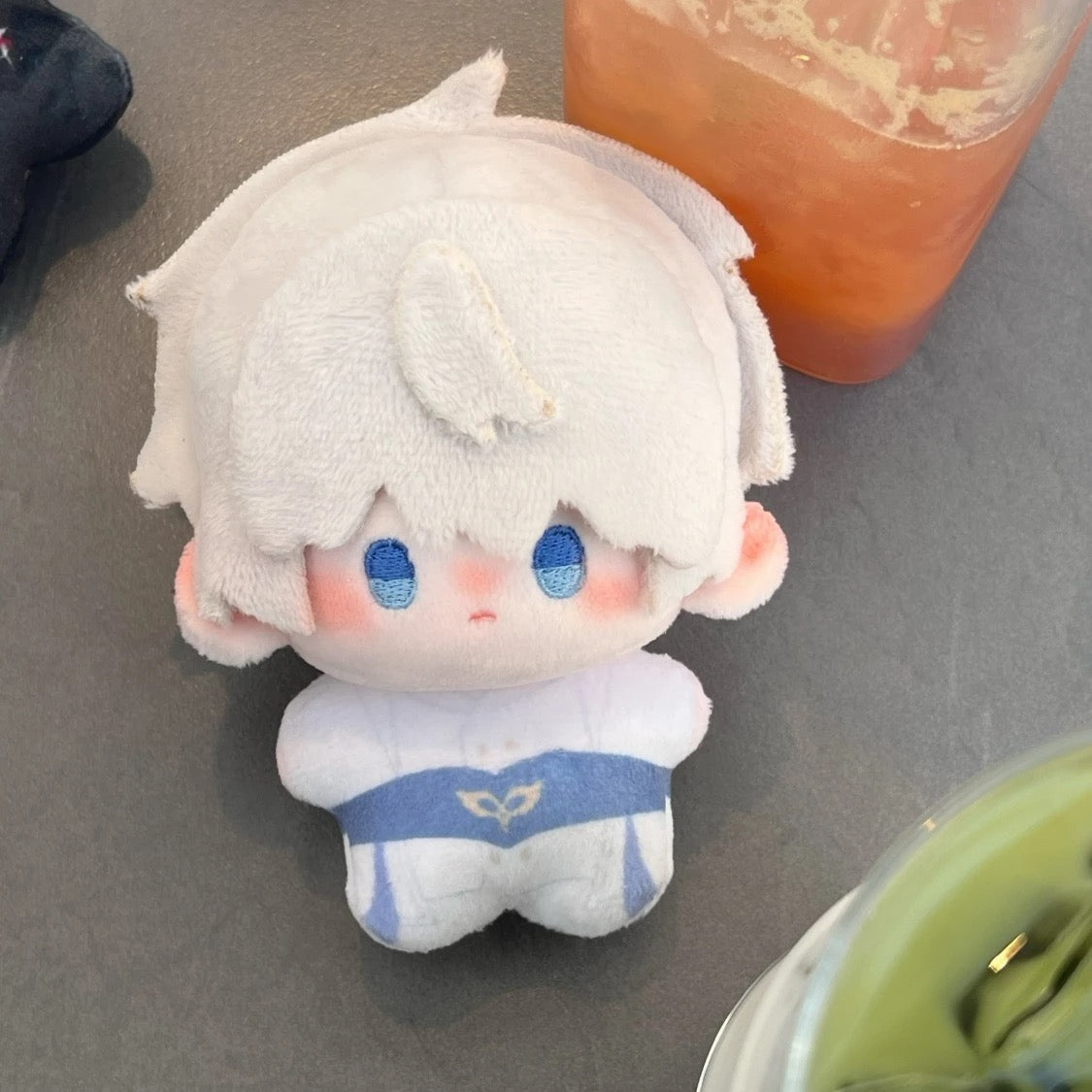 Love and deep space 10 cm plushie
