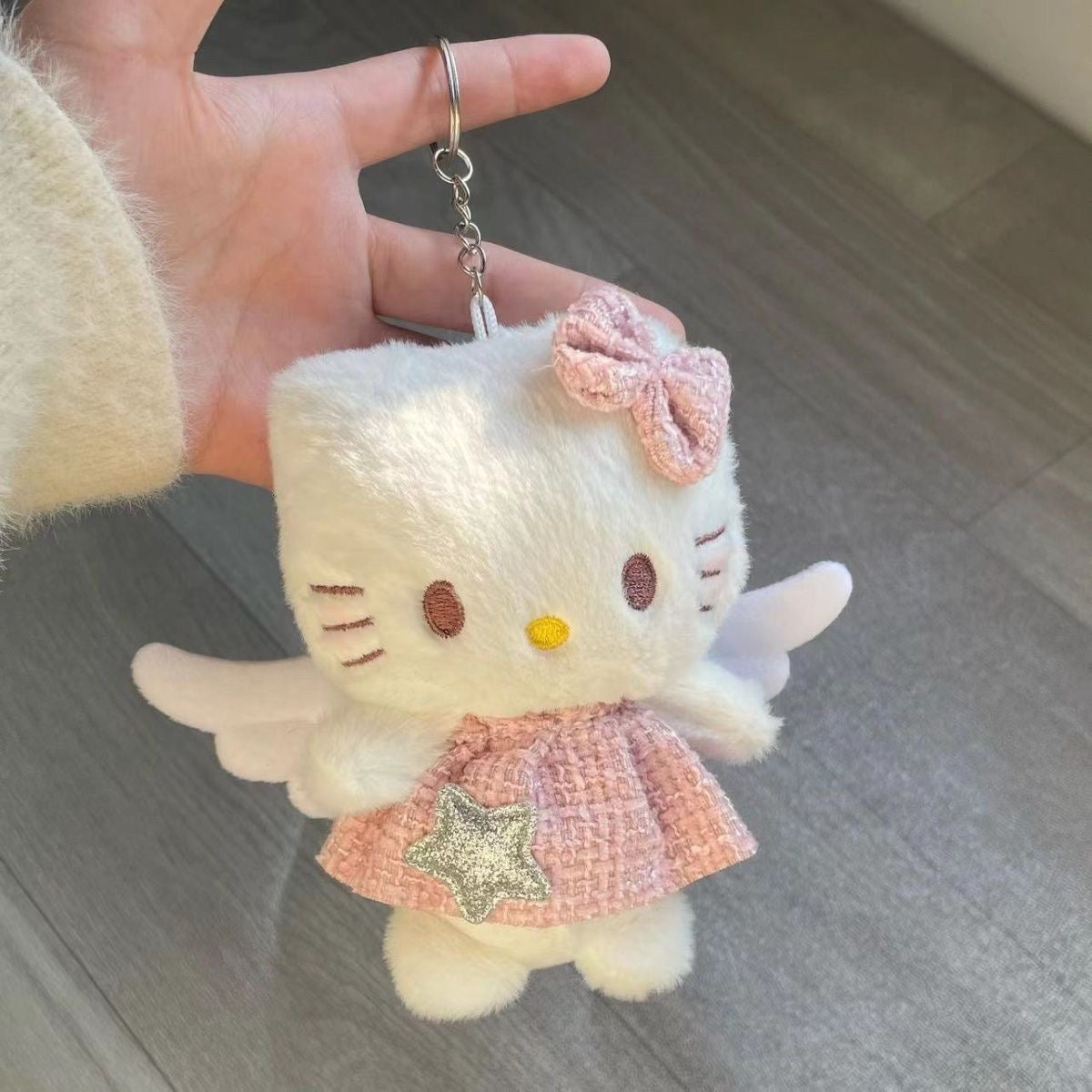 Hello kitty Angel keyring