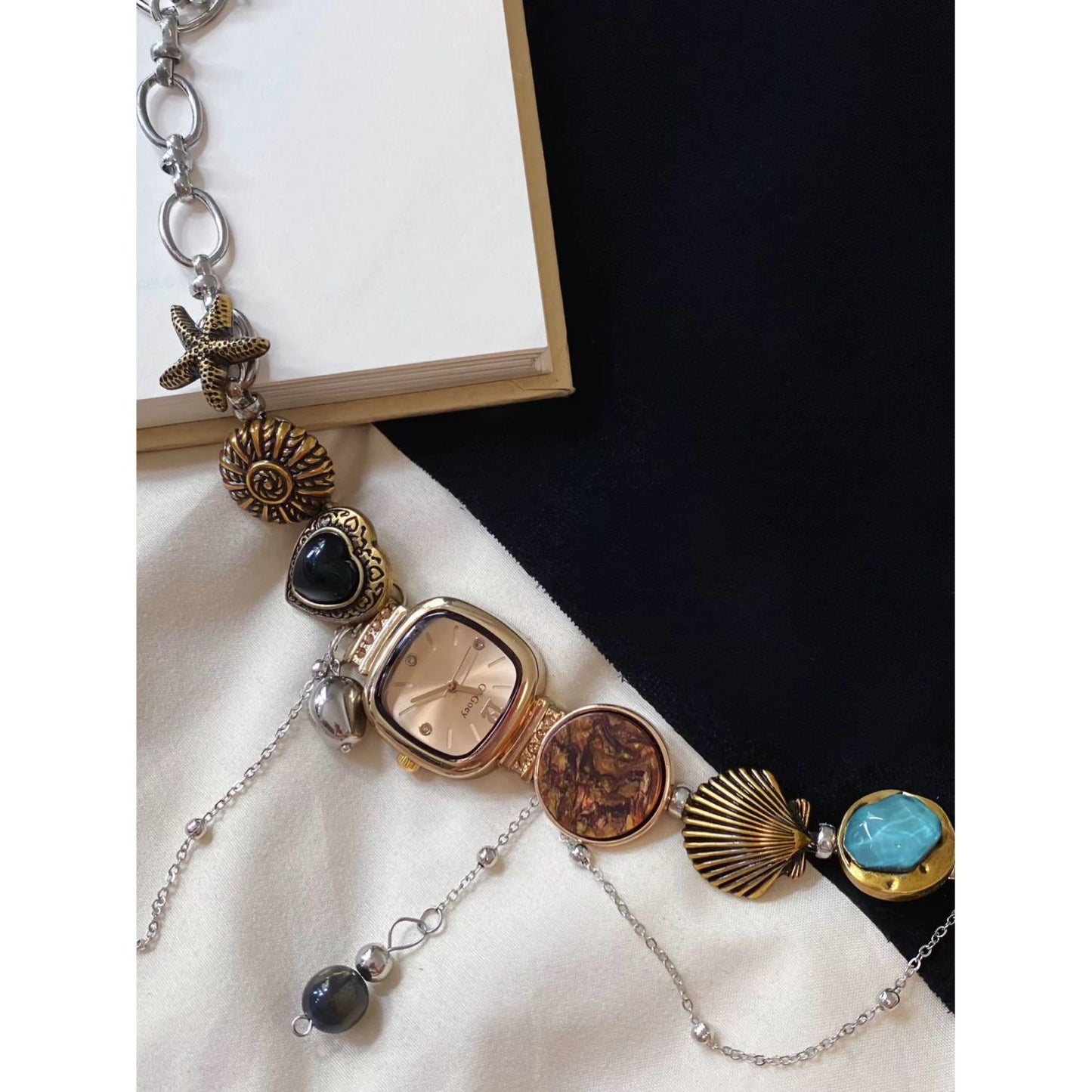 Watch necklace golden vintage style