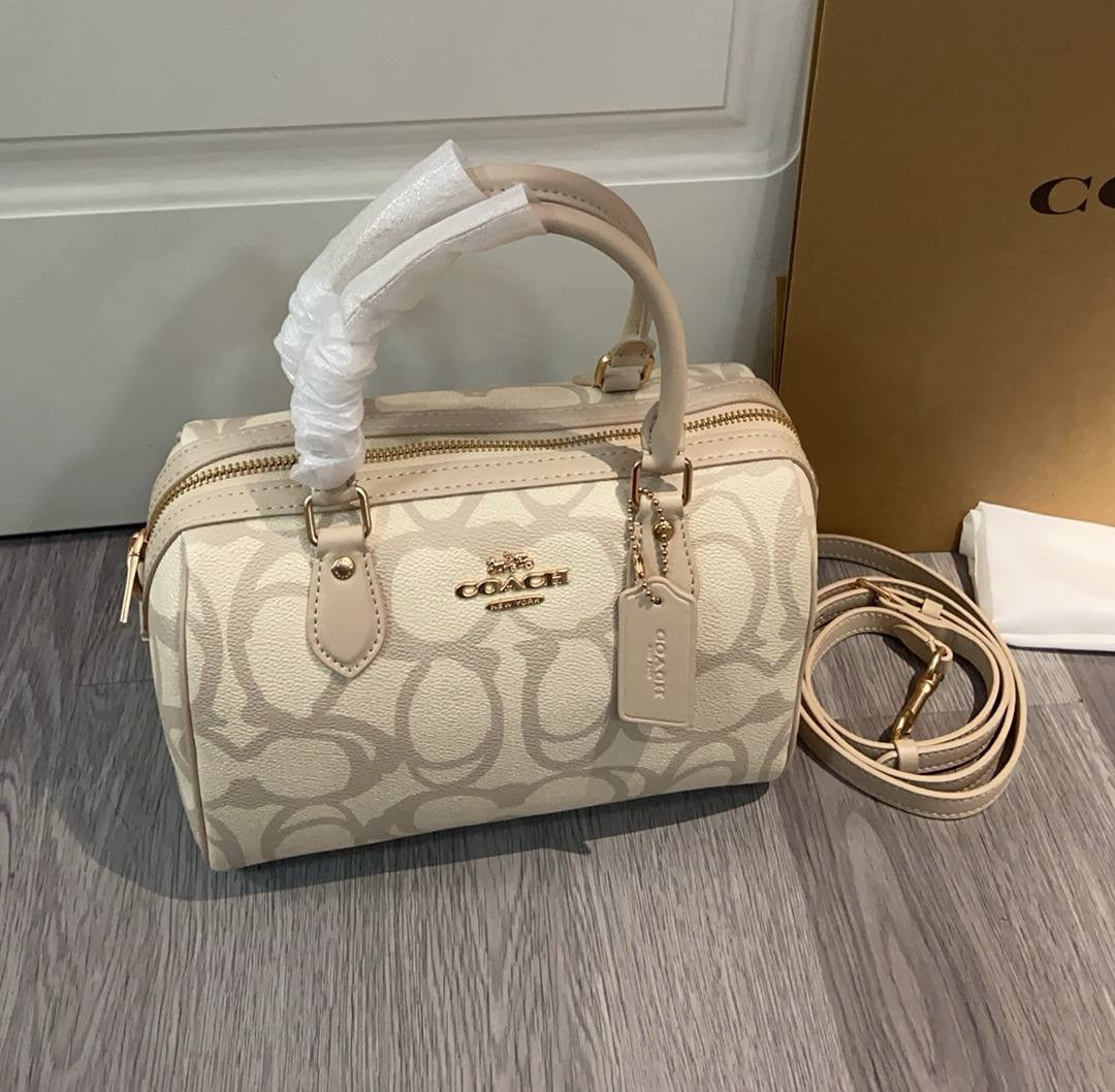 COACH July new product CBM15 3D three-dimensional logo Boston pillow bag