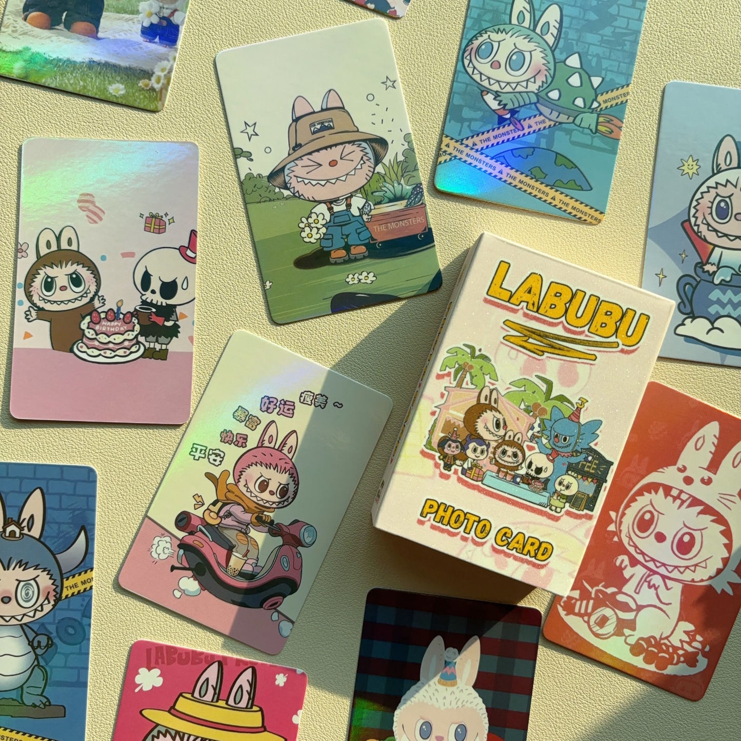 Labubu photocard holo box ( 50 pc )