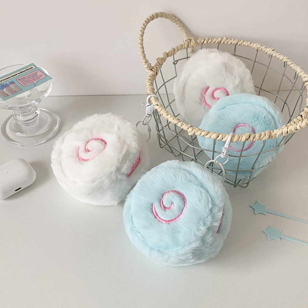 Fish cake coin pouch
