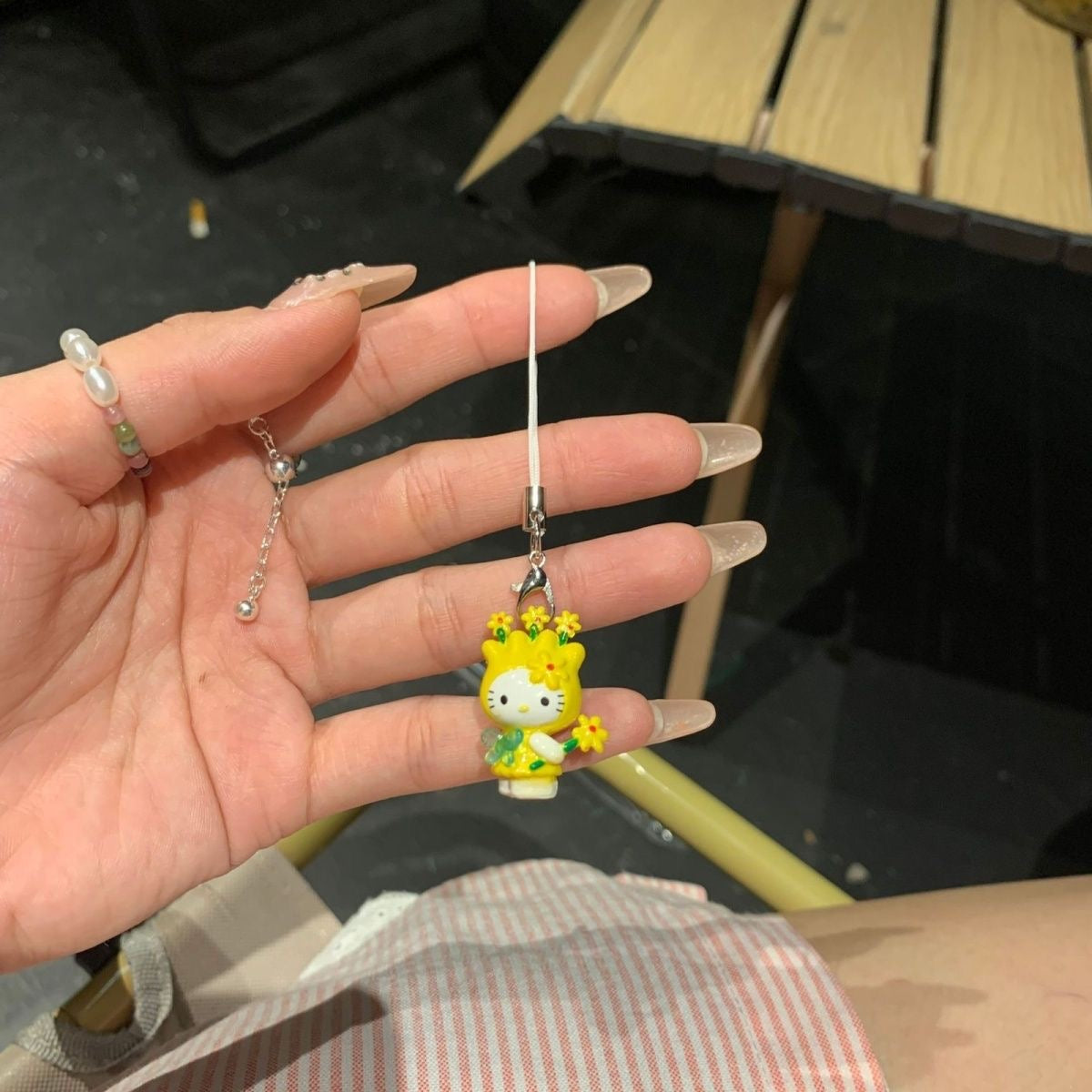 Hello kitty charm keychain