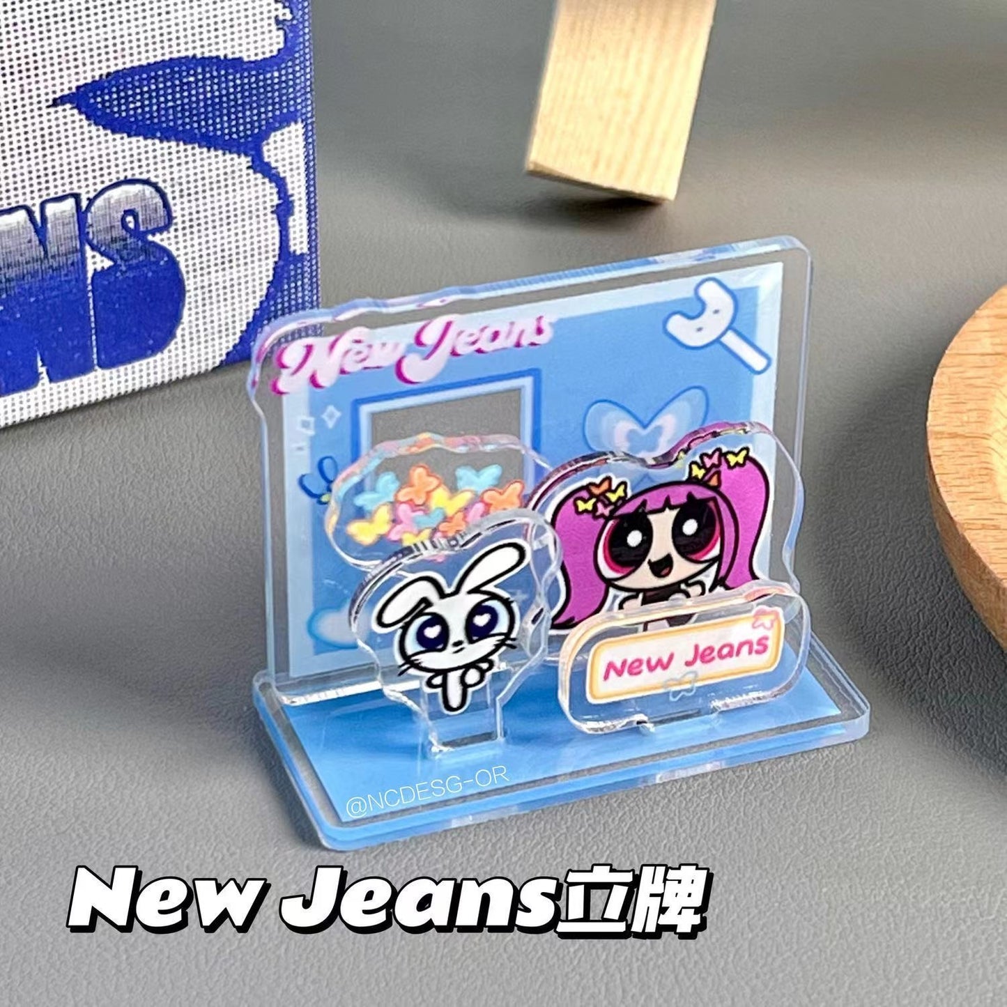 New jeans standee
