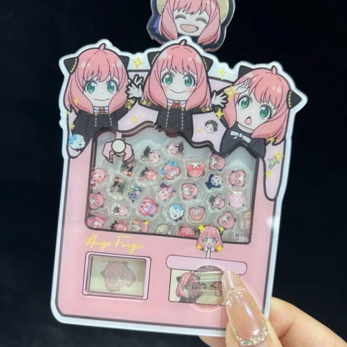 Anya anime charms shaker