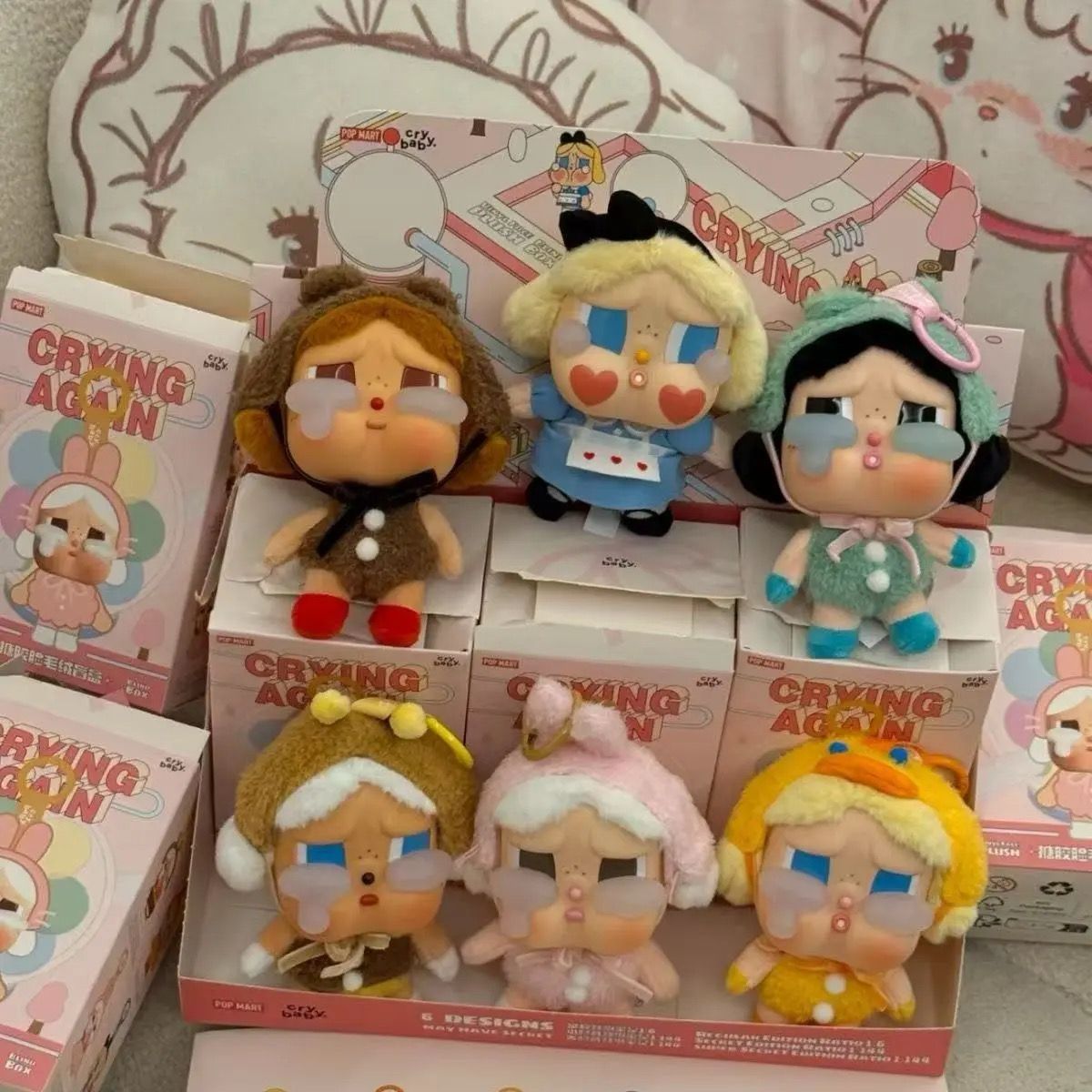Popmart crybaby blind box