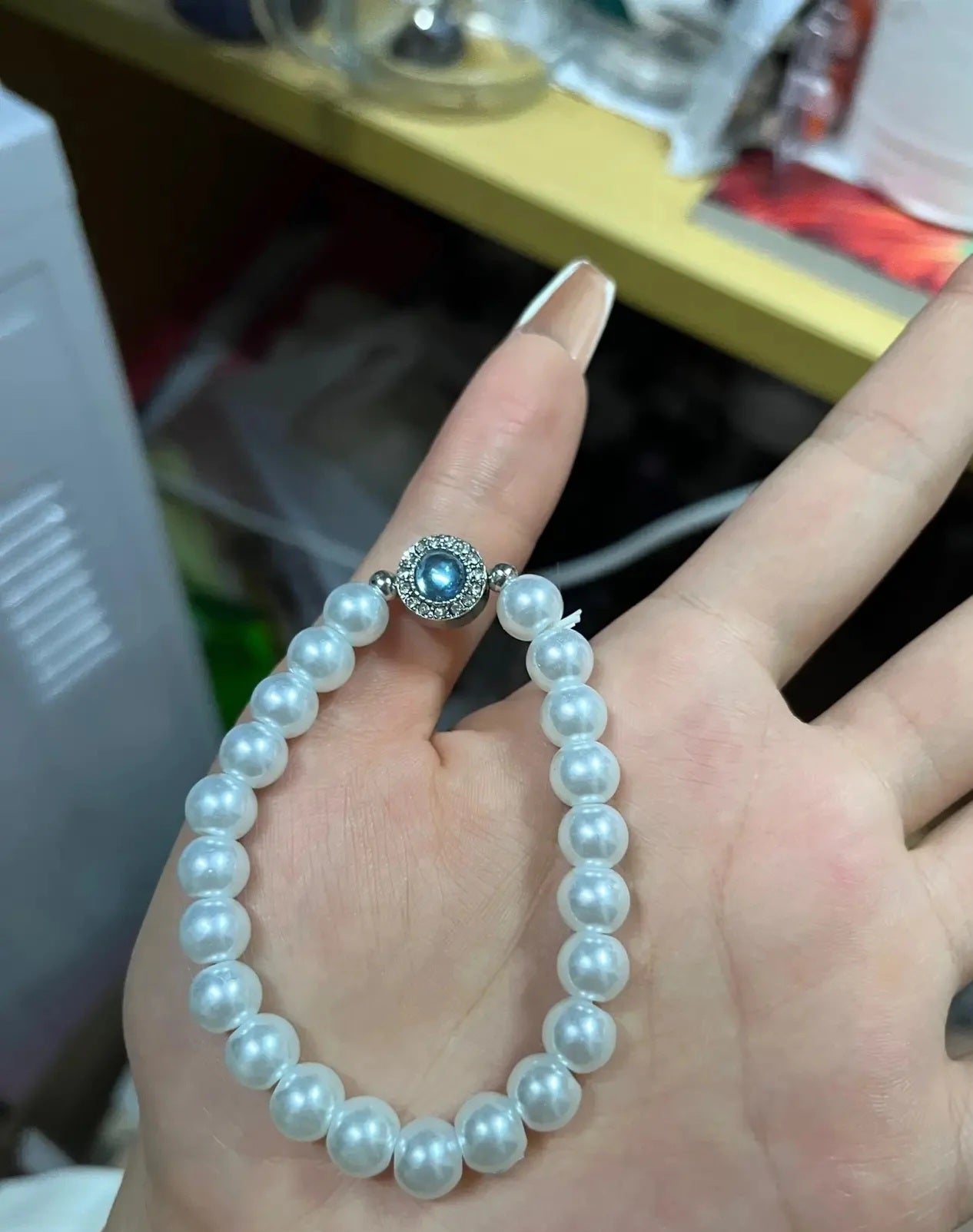 Pearl bracelet