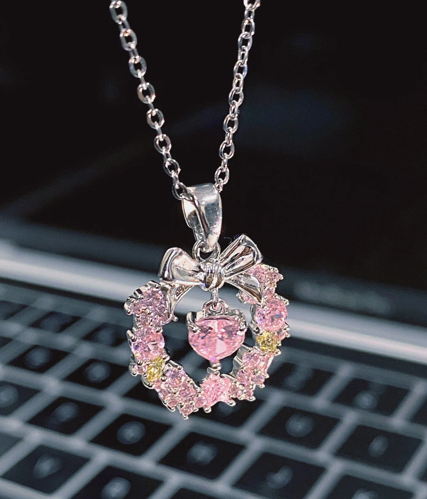 Pink crystal bow necklace
