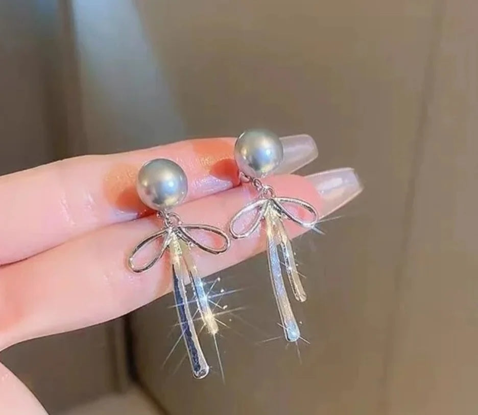 Pearl ribbon earrings