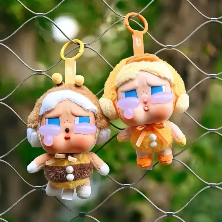 Popmart crybaby blind box
