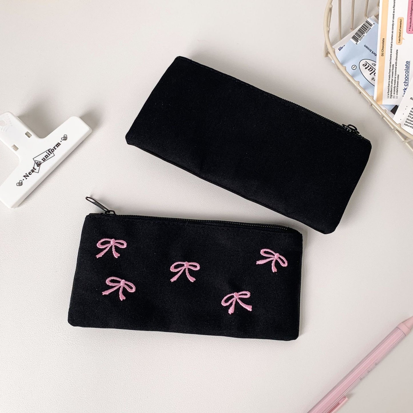 Simple embroidery bow pen bag