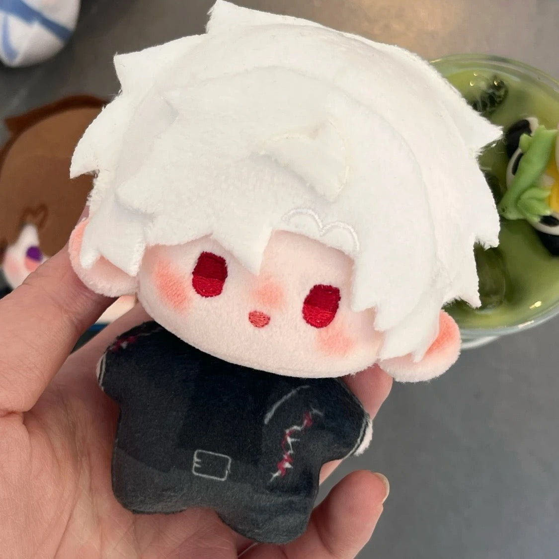 Love and deep space 10 cm plushie