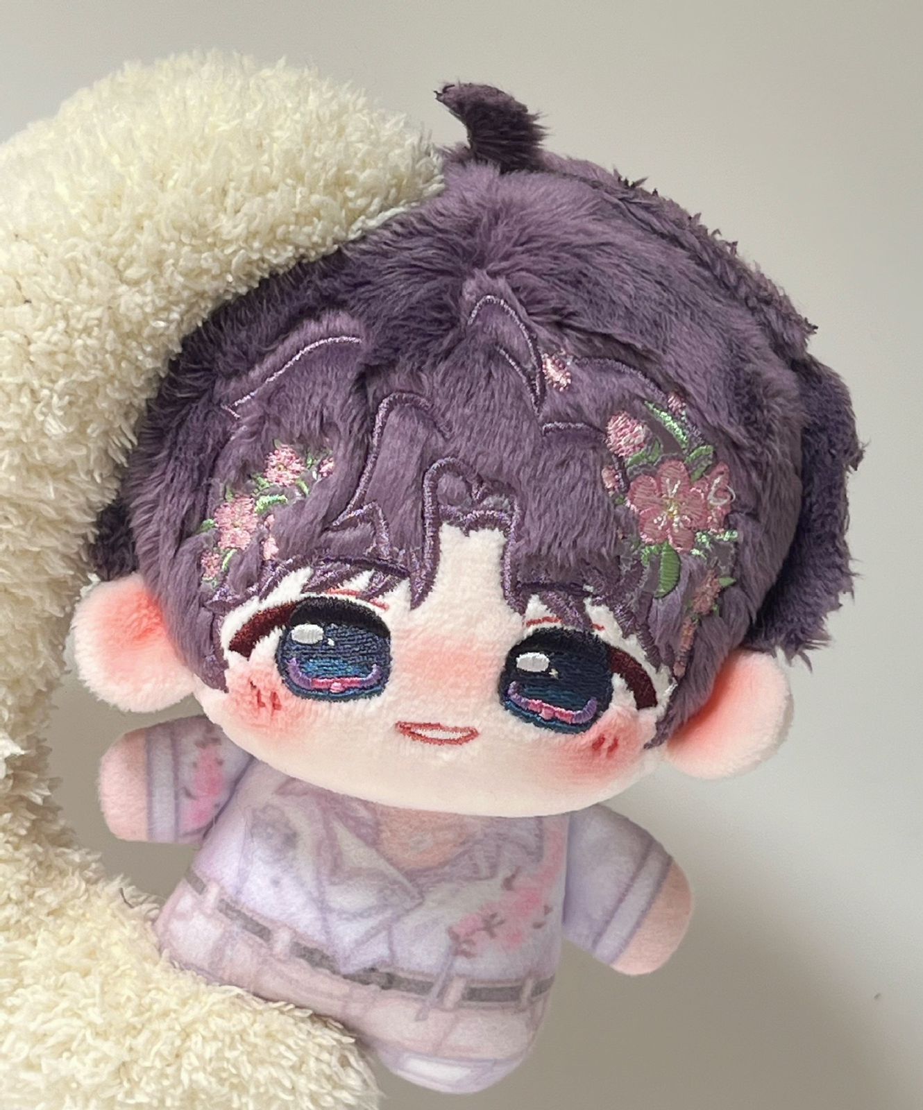 Love and deep space 10 cm plushie doll keyring