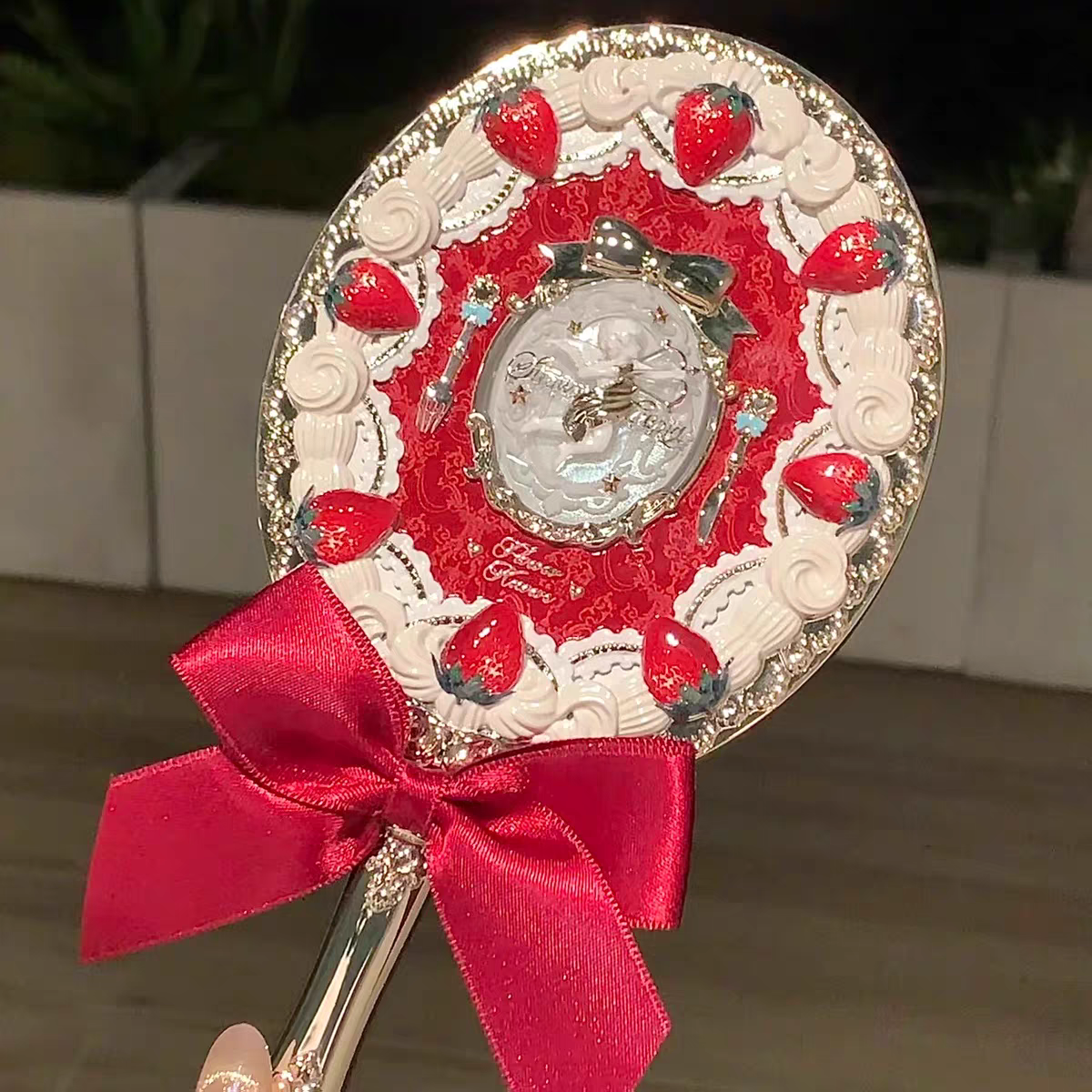 Flower knows Strawberry Cupid mirror