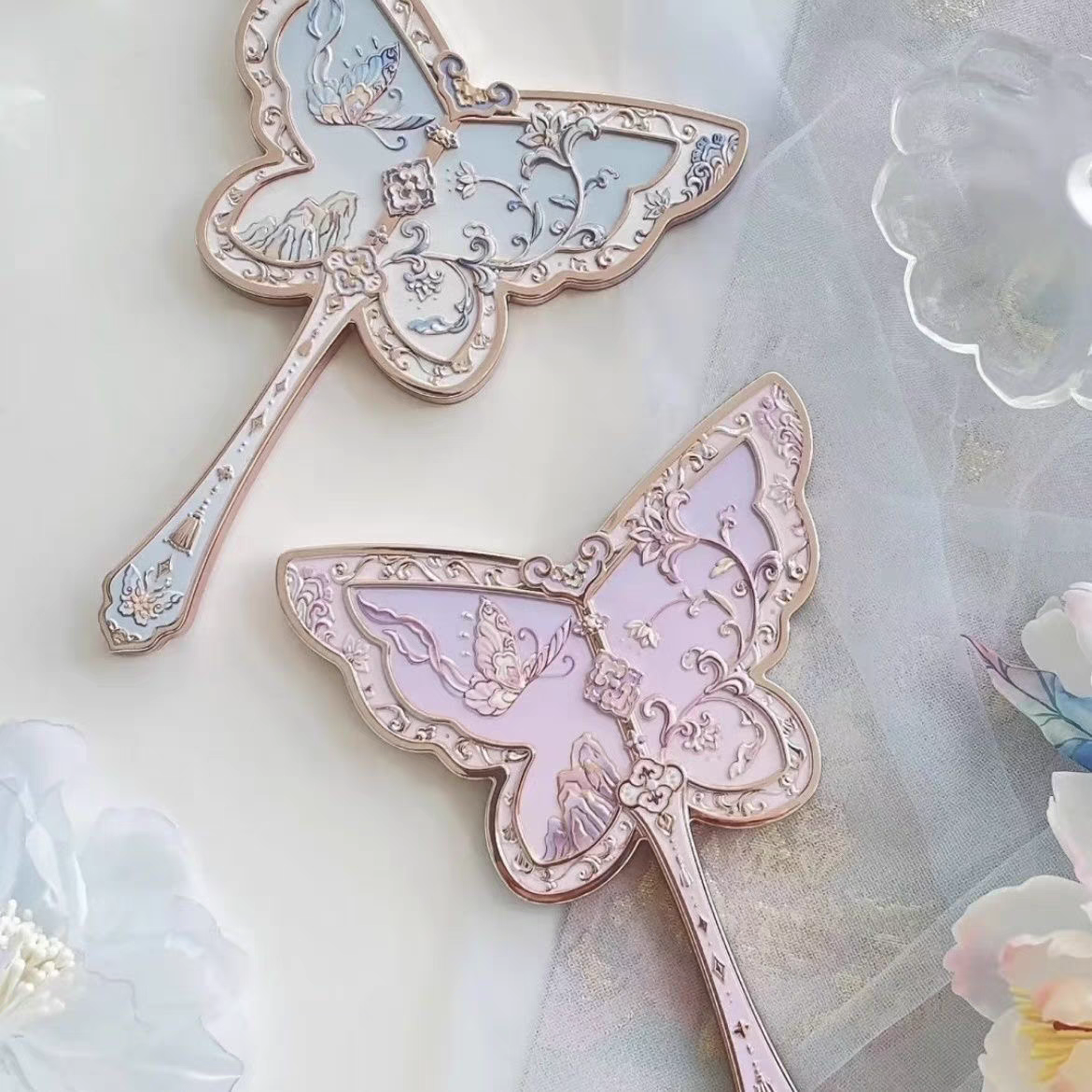 Flower knows Butterfly Cloud Shoulder Mirror