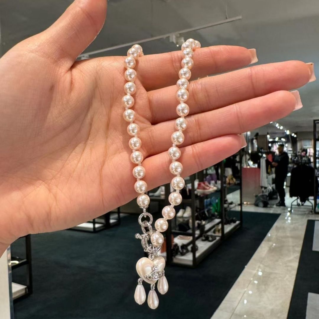 Vivienne Westwood pearl heart dupe necklace