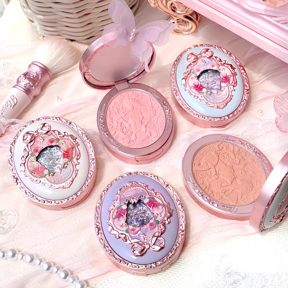Flower knows Midsummer Night Embossed Blush