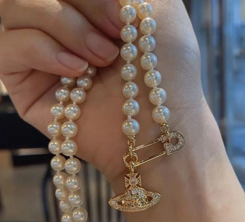 Vivienne Westwood pearl gold necklace