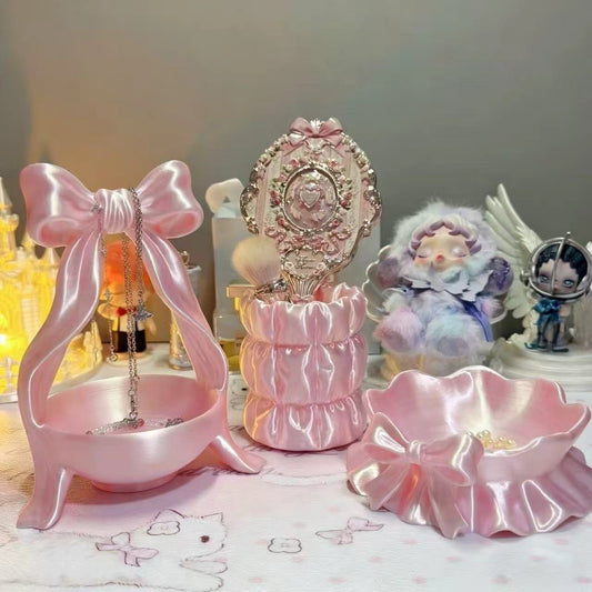 Pinteresty makeup box and jewelry box storage