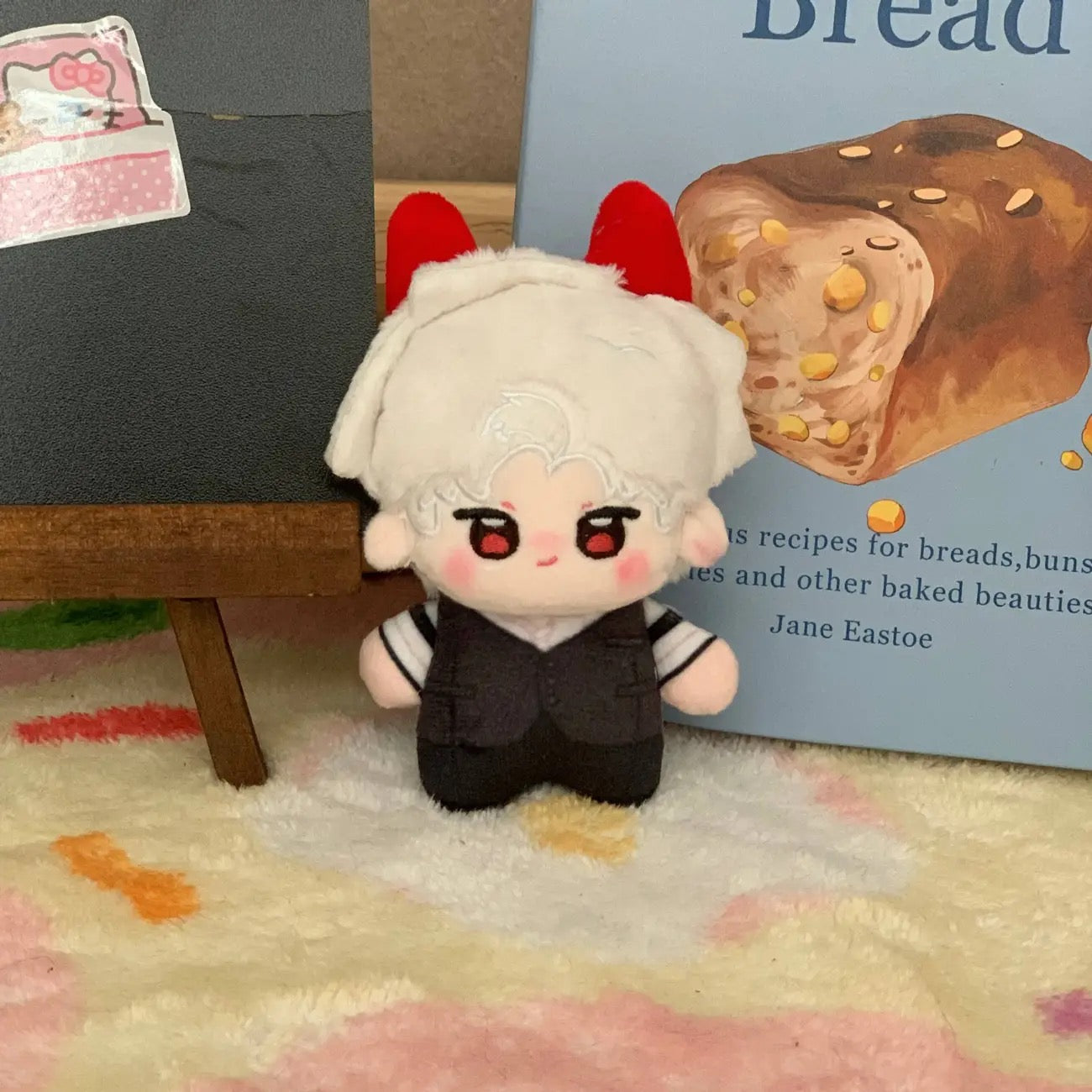 Love and deep space 10 cm plushie