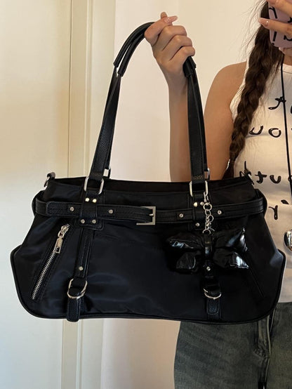 Black trending Y2K bag