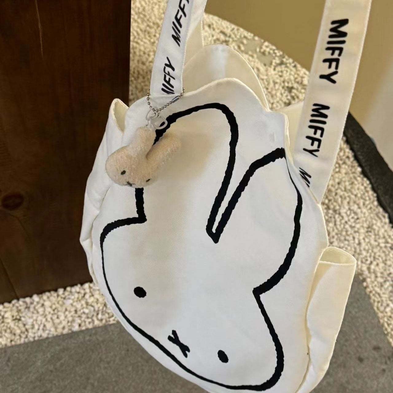 Miffy tote bag with keychain