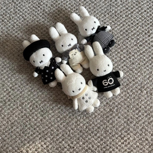 Japanese Miffy limited doll ( Random )