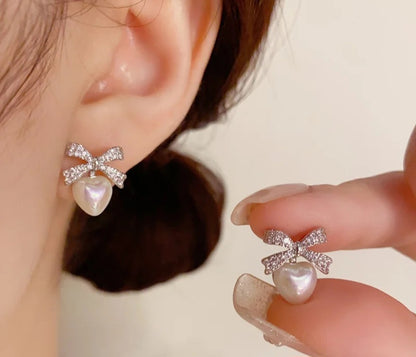 Dimond ribbon heart earrings