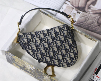 Dior saddle bag
