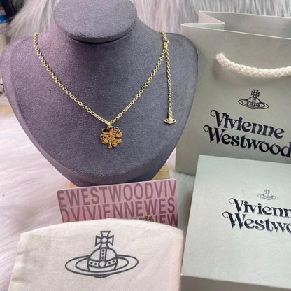 VW clover leaf necklace