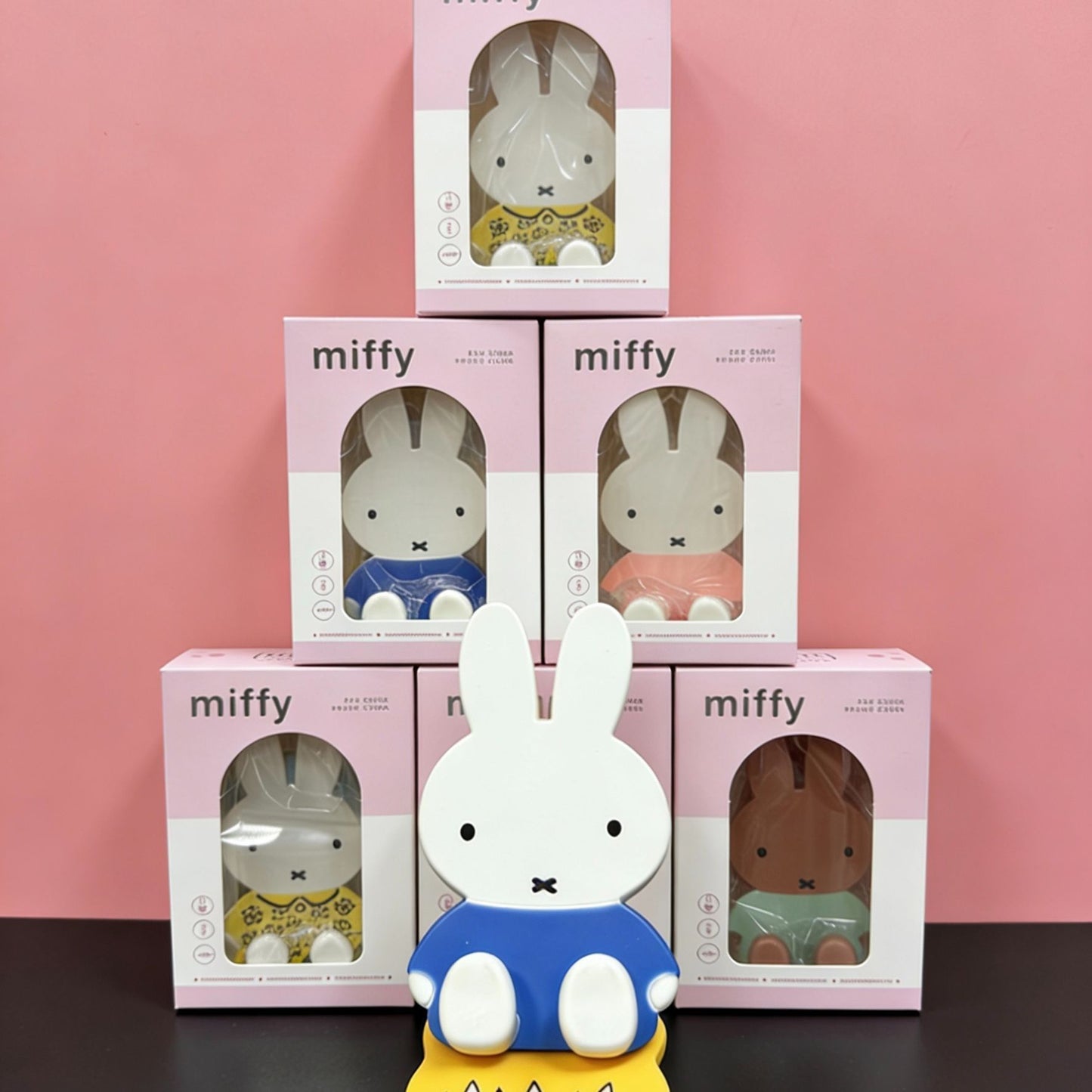 Miffy iPad and phone holder ( Random )
