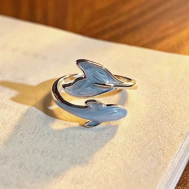 Whale style ring