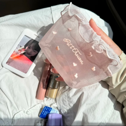 Coquette pouch