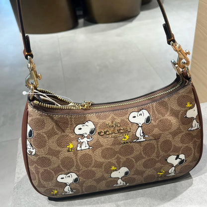 Coach printed hand bag