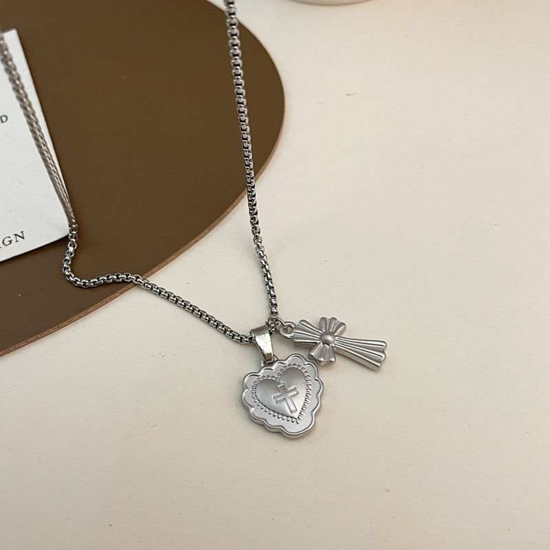 Dovetion necklace