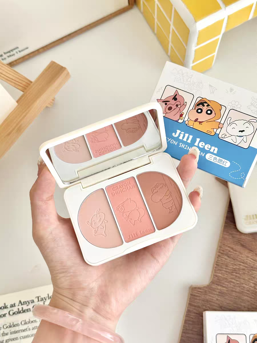 JILLLEEN CARRYON Shin-Chan Three color Blush Palette
