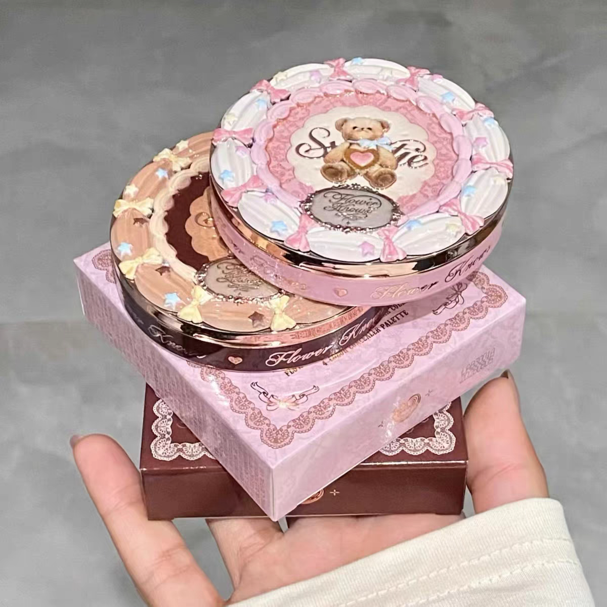 Flower knows sweetheart Bear series 4 color concealer pallate