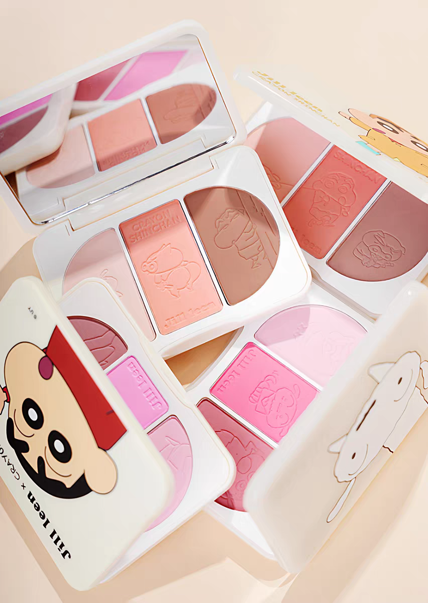 JILLLEEN CARRYON Shin-Chan Three color Blush Palette